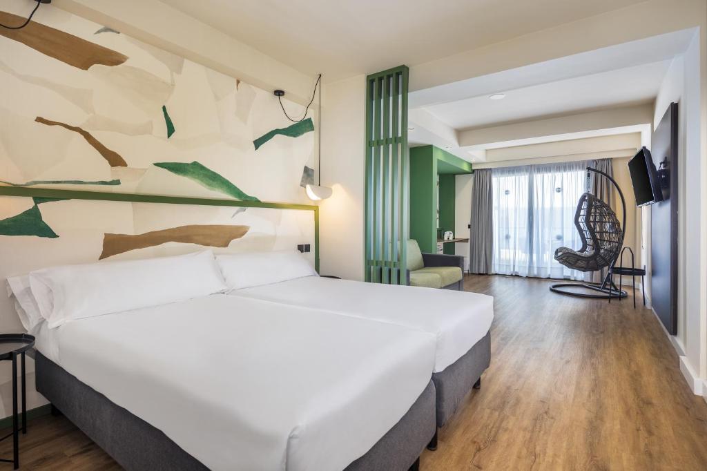 Hotel Occidental Roca Negra 1